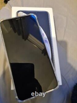 Apple iPhone XS Max 256GB Silver (Unlocked) A2101